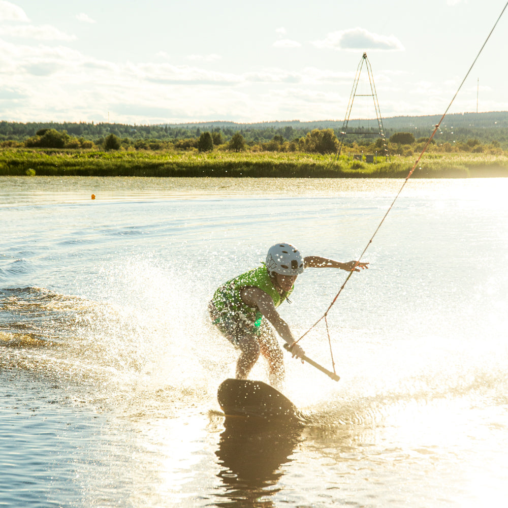 Cable Wakeboarding & Water Skiing